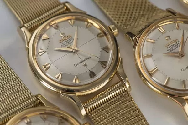 kinh nghiệm mua đồng hồ ch&iacute;nh h&atilde;ng